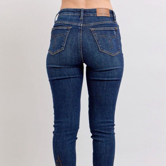Judy Blue Full Size Embroidered High Rise Skinny Jeans Plus Size - Picture 5 of 6